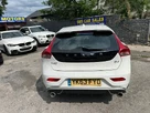 2013-volvo-v40-20td-d4-r-design-small-8