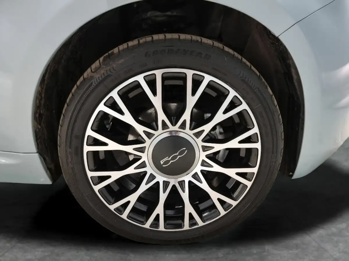 2024-fiat-500-10-top-big-25