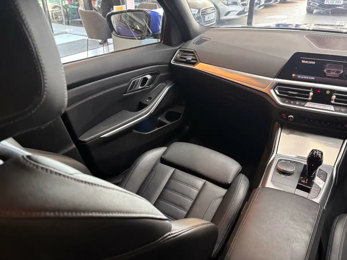 2021-bmw-3-series-20-330e-xdrive-m-sport-touring-5d-big-38