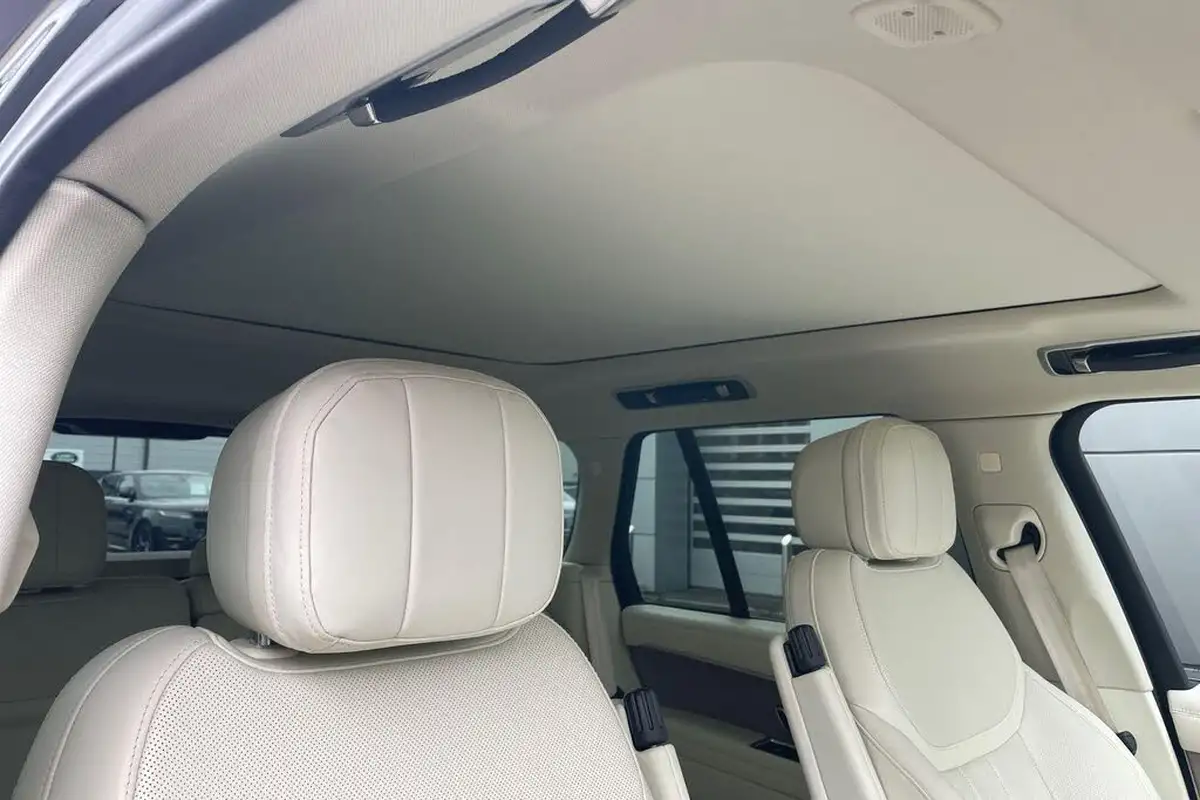 2023-land-rover-range-rover-30-p440e-se-big-11