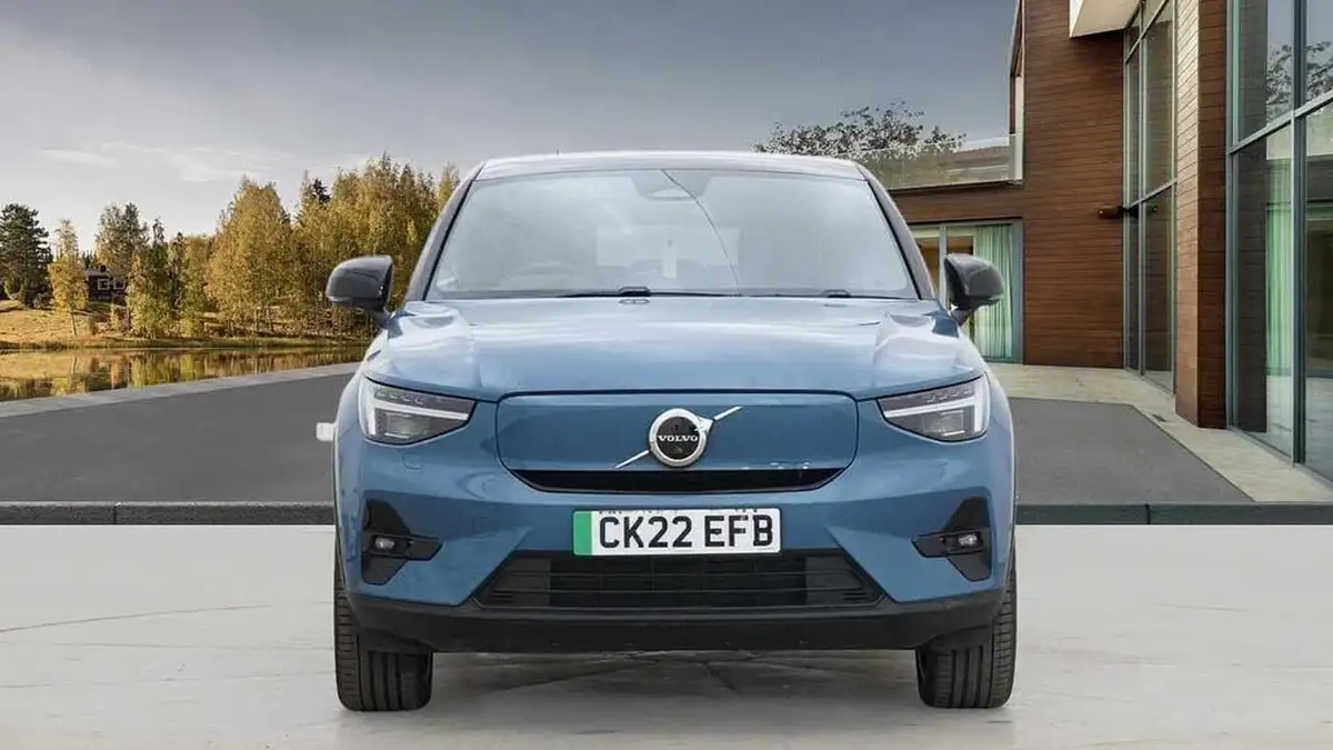 2022-volvo-c40-e-twin-recharge-pro-big-7