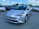 2017-toyota-prius-hybrid-small-10