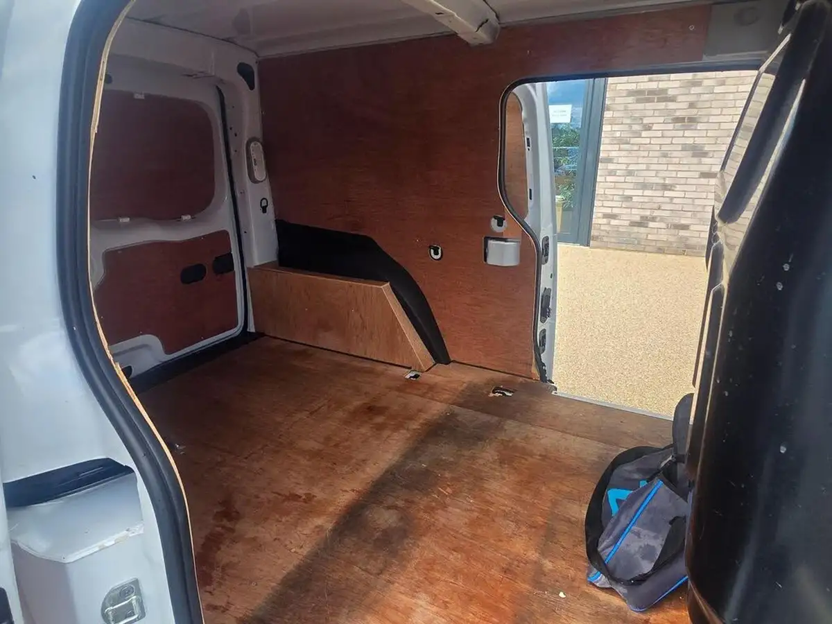 2019-renault-kangoo-maxi-e-maxi-ze33-panel-big-12