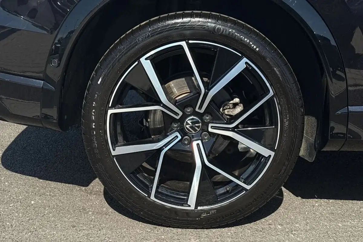 2024-volkswagen-tiguan-15-etsi-r-line-big-12