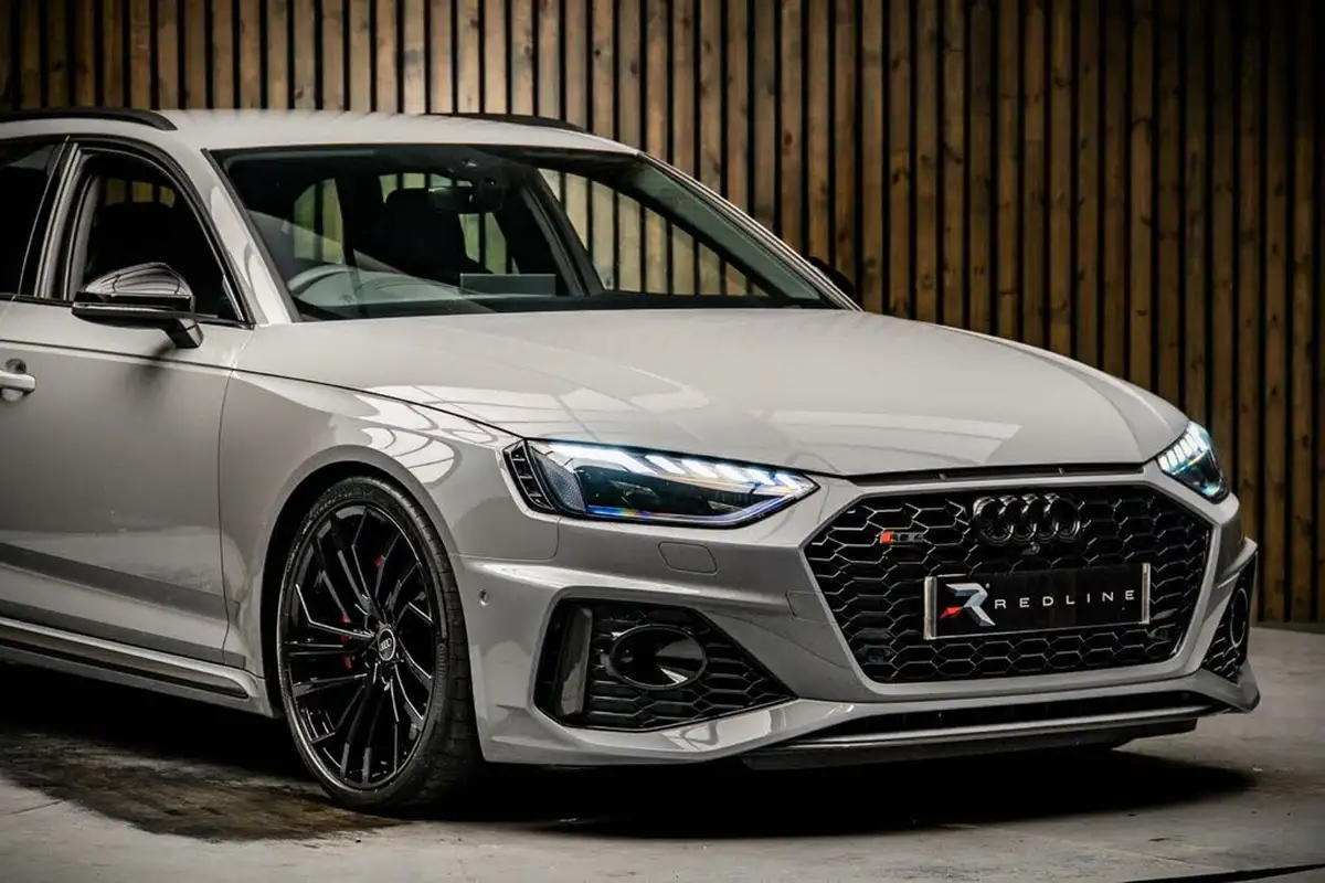 2023-audi-rs4-avant-29-tfsi-carbon-black-big-11