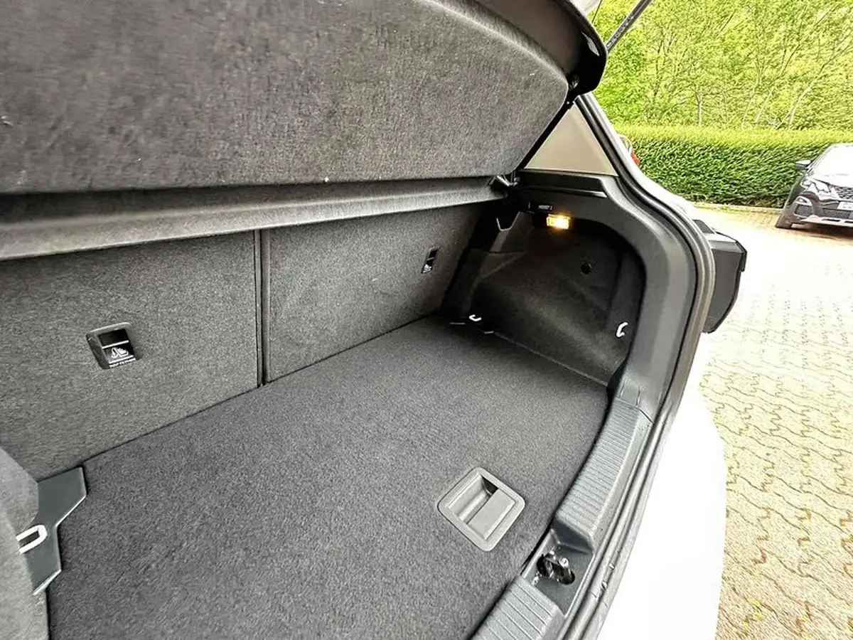 2022-volkswagen-t-cross-10-tsi-sel-big-20