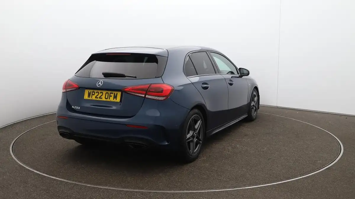2022-mercedes-benz-a-class-13-a200-amg-line-edition-executive-hatchback-5d-big-57