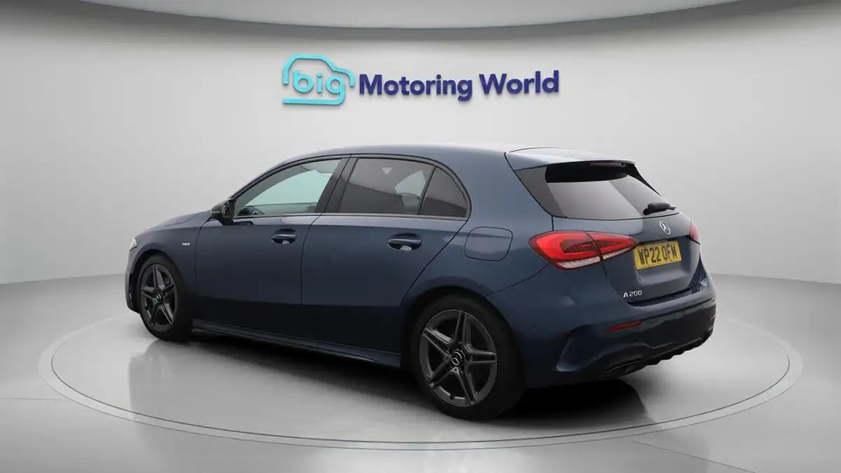2022-mercedes-benz-a-class-13-a200-amg-line-edition-executive-hatchback-5d-big-5
