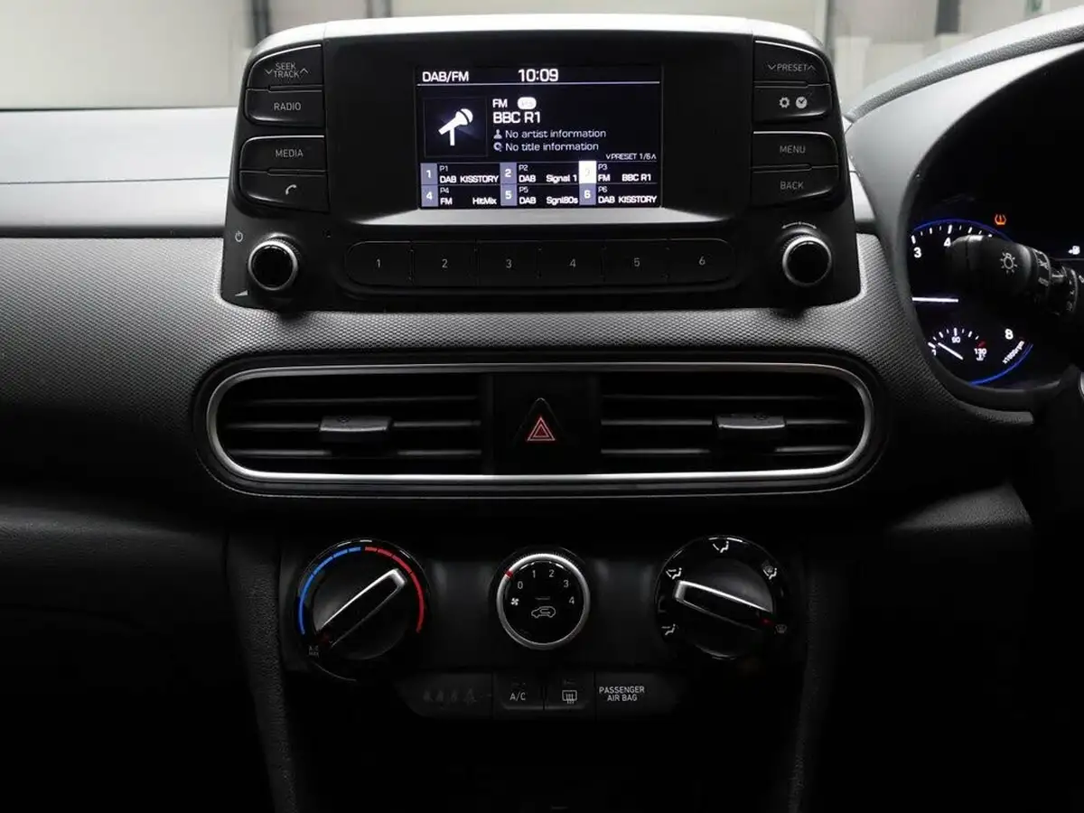 2018-hyundai-kona-10-t-gdi-s-big-26