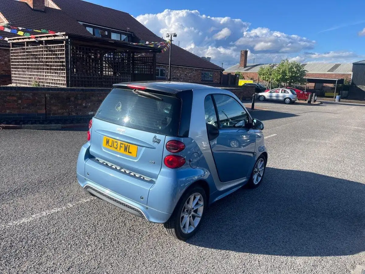 2013-smart-fortwo-08td-passion-coupe-big-4