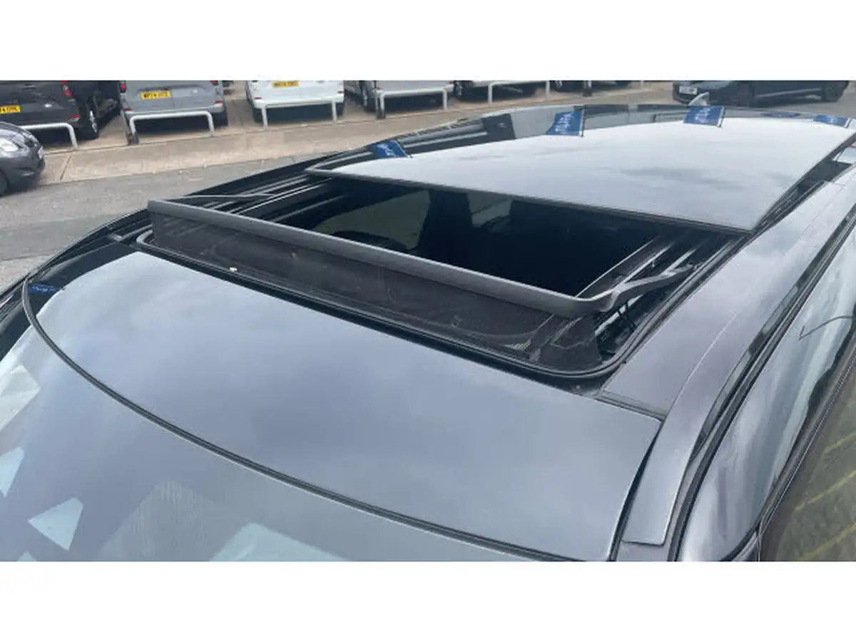 2022-land-rover-range-rover-velar-20-d200-velar-big-61