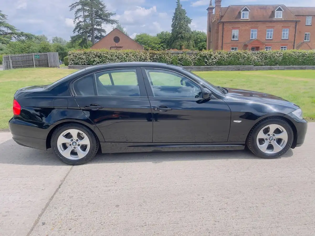 2011-bmw-3-series-20td-320d-efficientdynamics-efficientdynamics-big-9