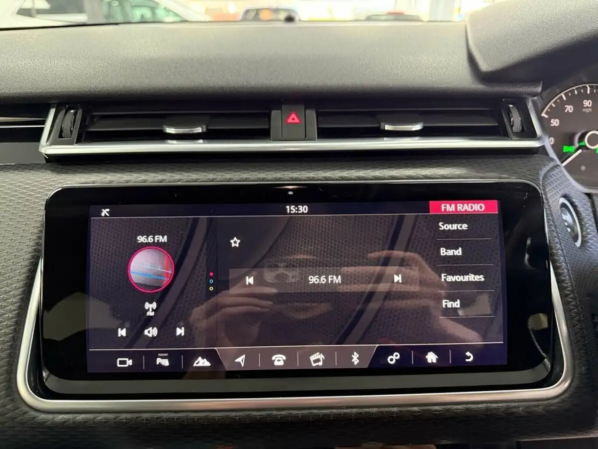 2018-land-rover-range-rover-velar-30-d300-r-dynamic-s-ss-big-37