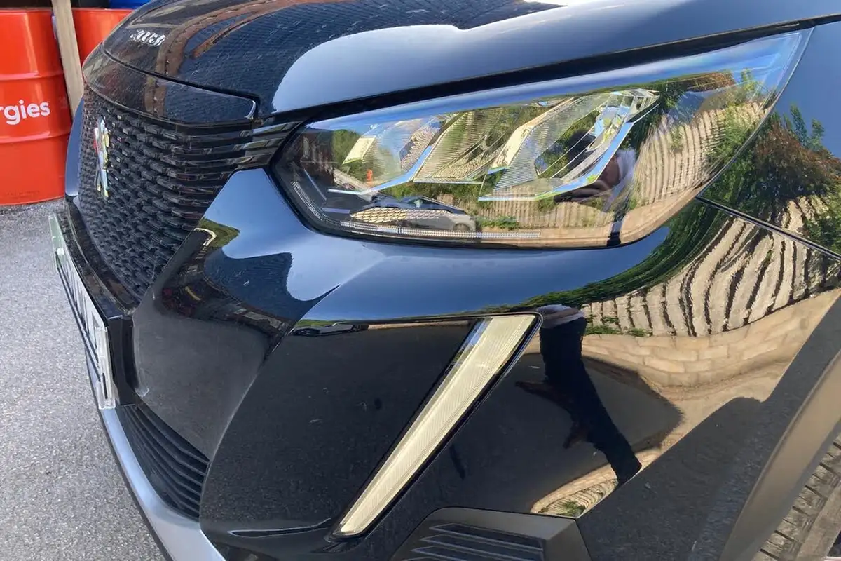 2022-peugeot-2008-suv-e-allure-premium-big-27
