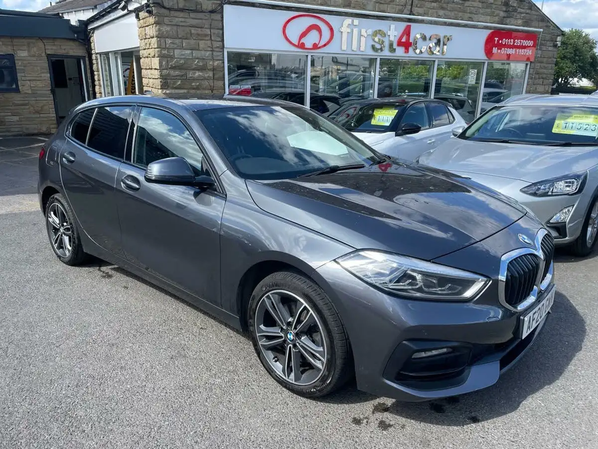 2020-bmw-1-series-15td-116d-sport-big-0
