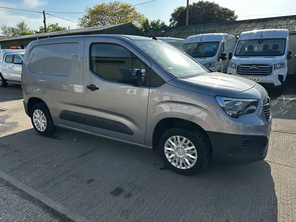 2019-vauxhall-combo-16cdti-edition-2000-100pseu6-big-12