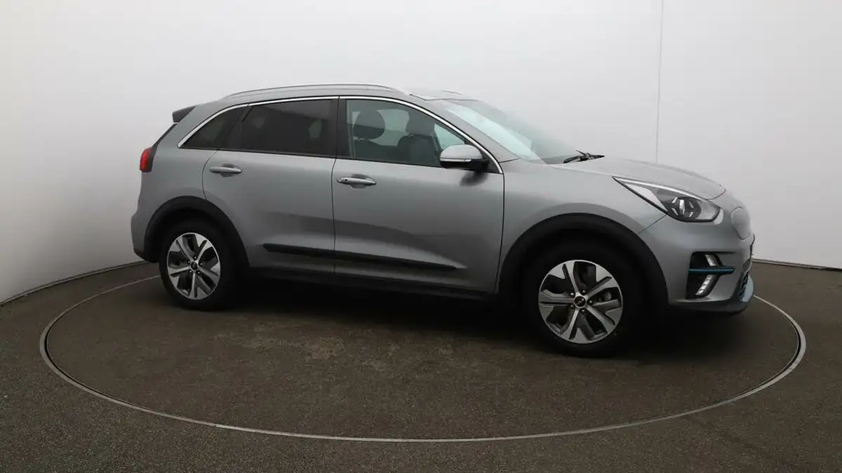 2022-kia-niro-ev-e-2-big-47