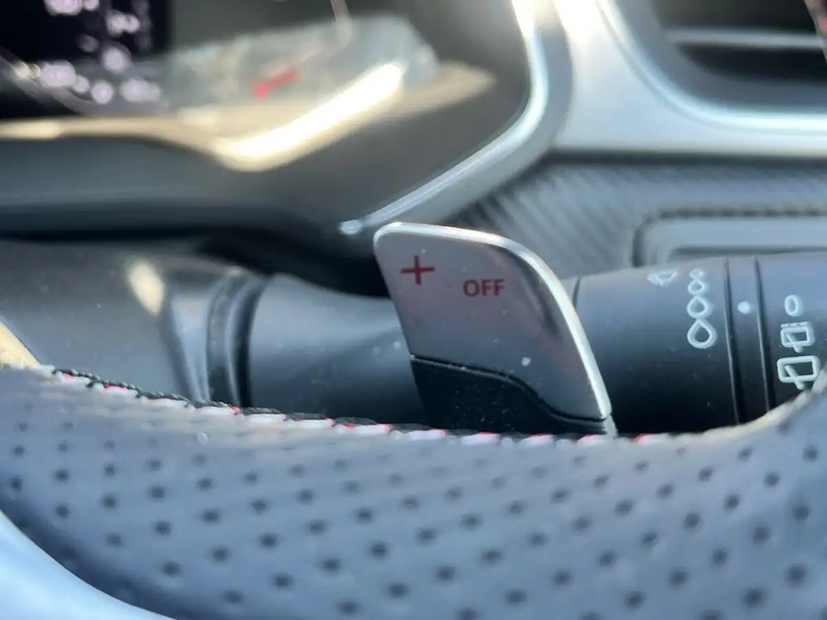 2021-renault-captur-13-tce-rs-line-edc-auto-big-53