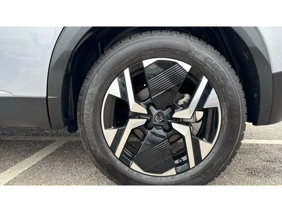 2024-peugeot-2008-suv-e-allure-136ps-50kwh-big-6