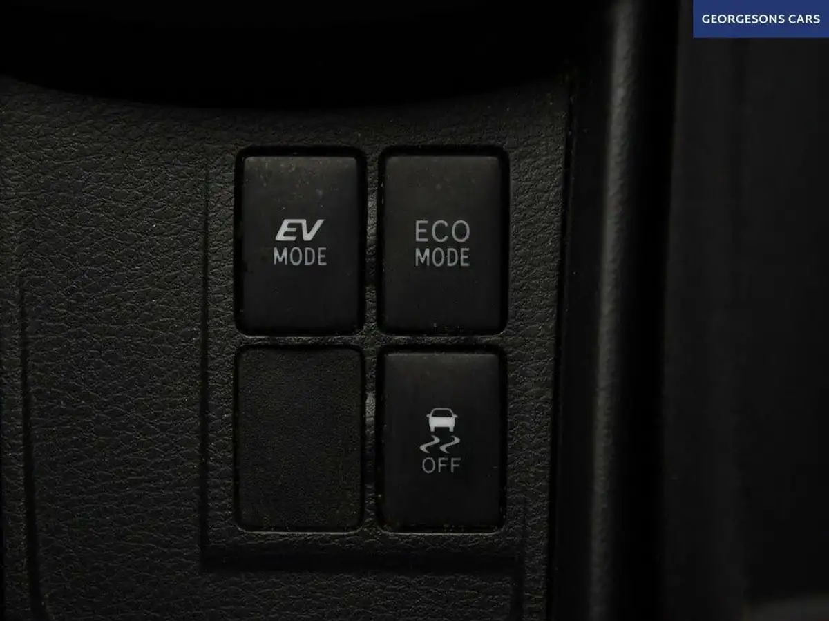 2020-toyota-yaris-15-vvt-i-icon-98bhp-hybrid-1497cc-e-cvt-big-36