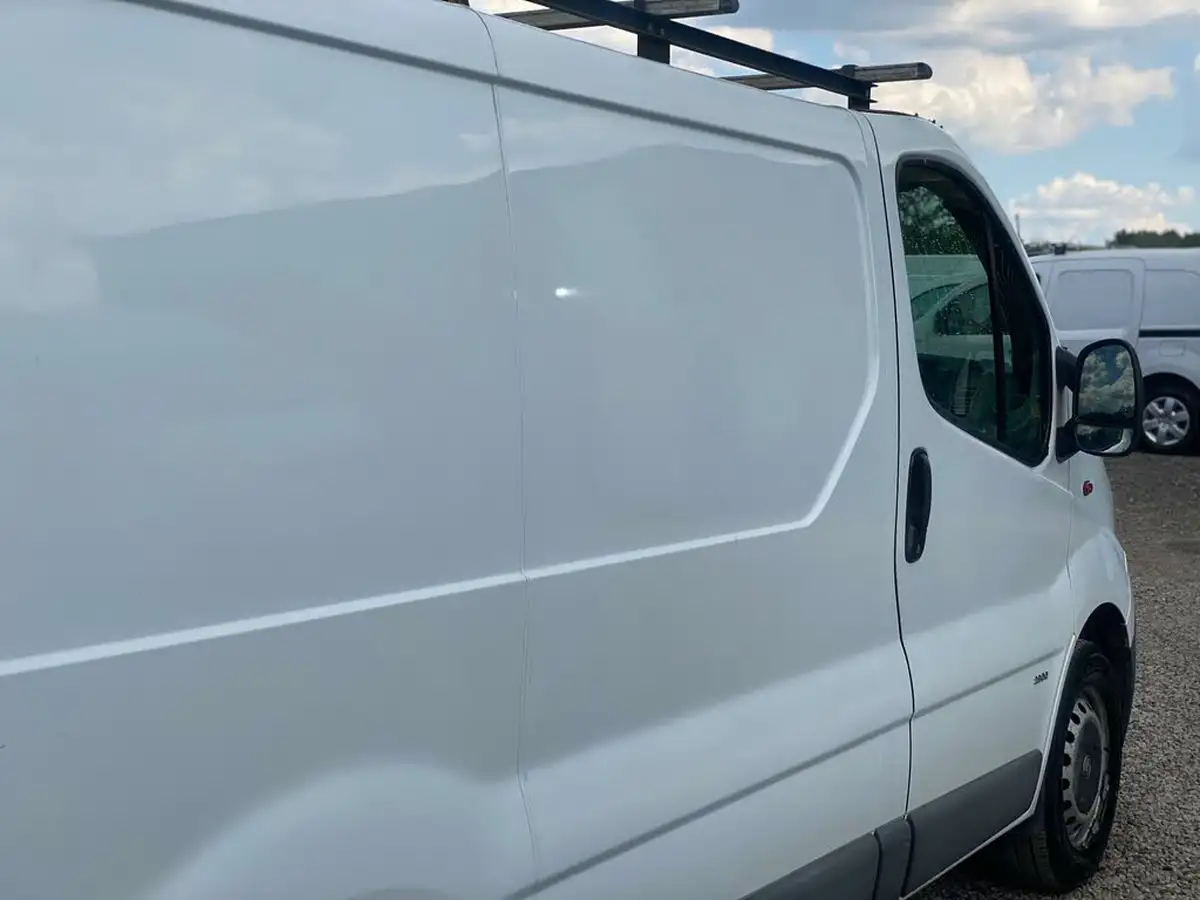 2014-vauxhall-vivaro-20td-2900-swb-115ps-panel-van-big-30