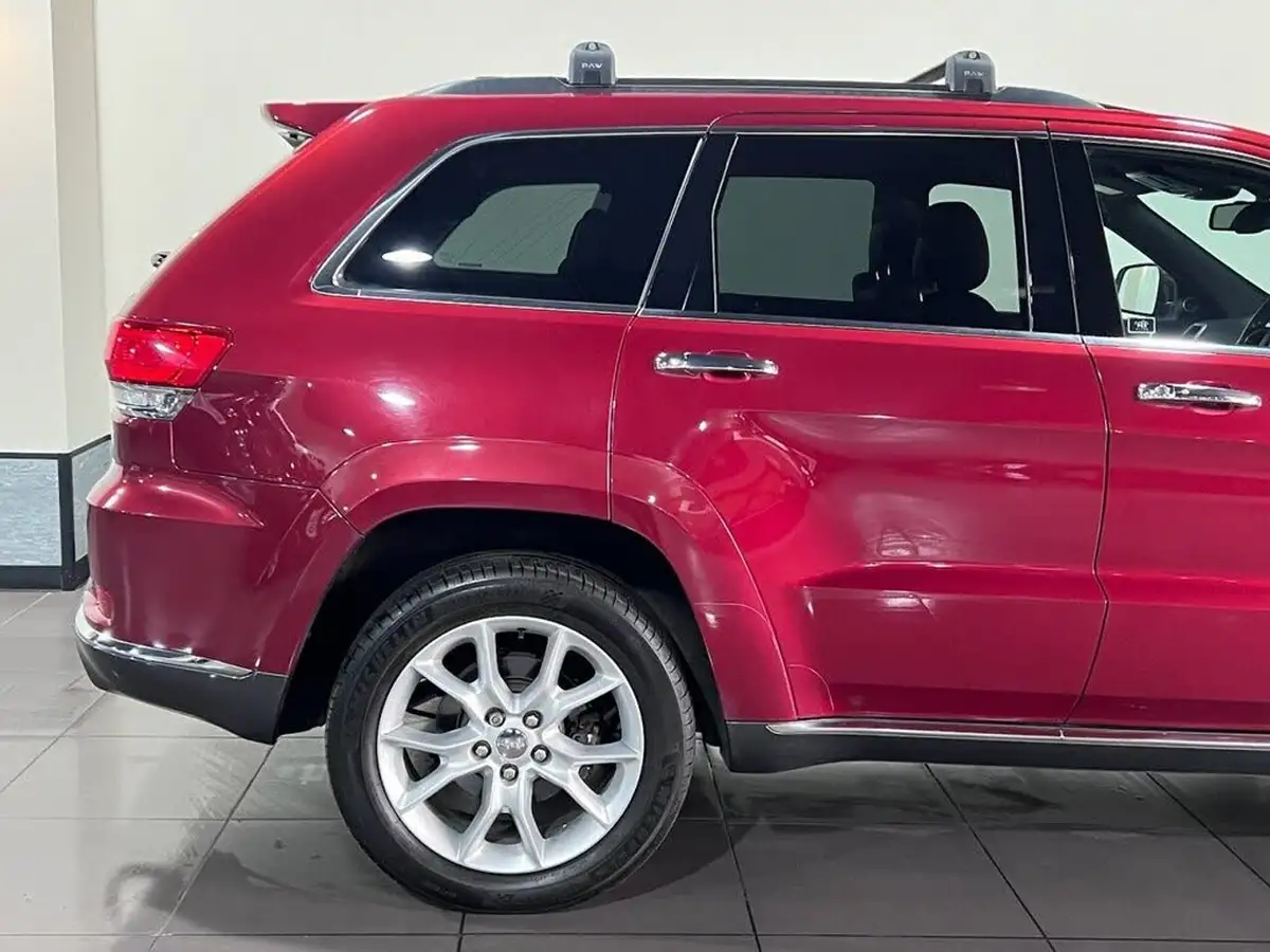2015-jeep-grand-cherokee-30crd-summit-big-16