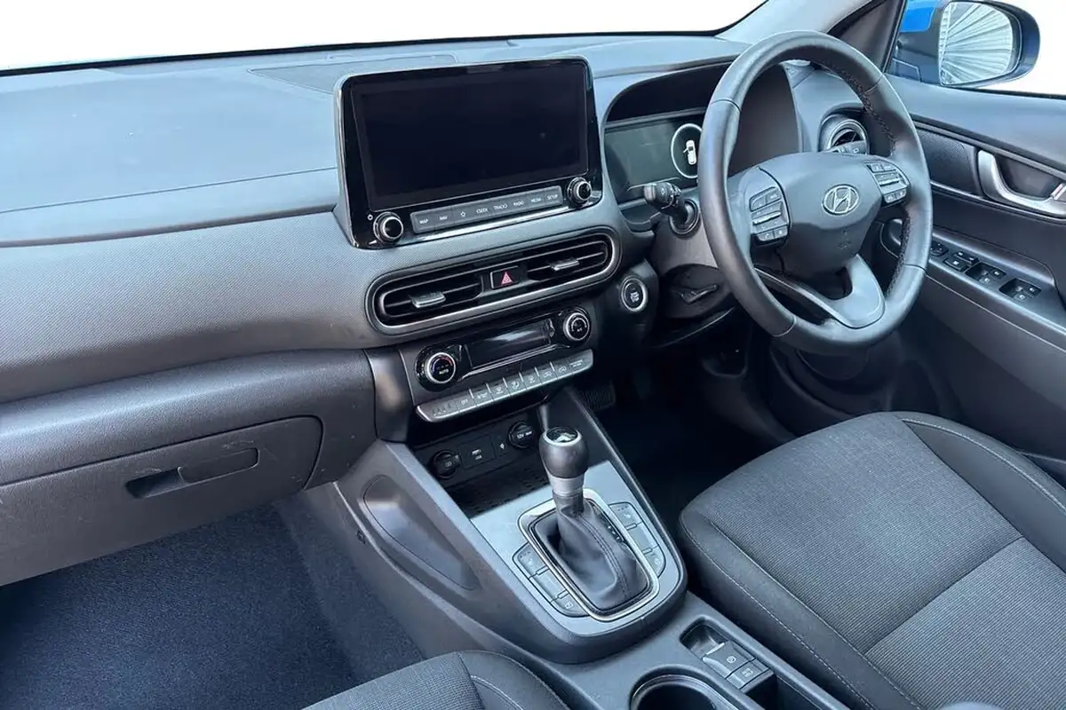 2022-hyundai-kona-16-gdi-premium-big-14