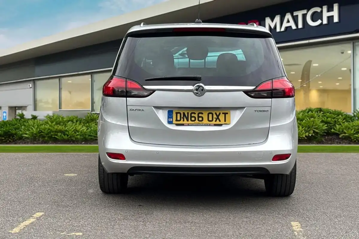2016-vauxhall-zafira-tourer-14i-16v-turbo-sri-big-3