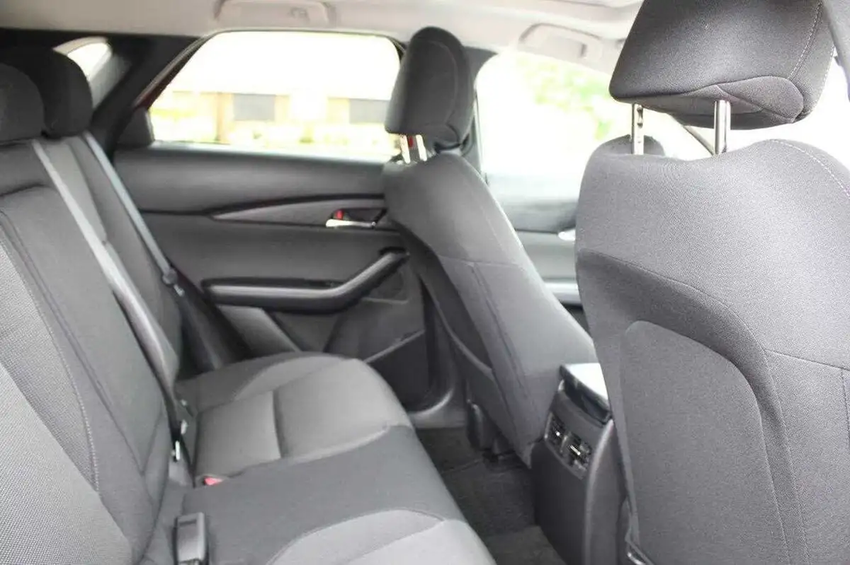 2023-mazda-cx-30-20-e-skyactiv-x-sport-lux-big-26