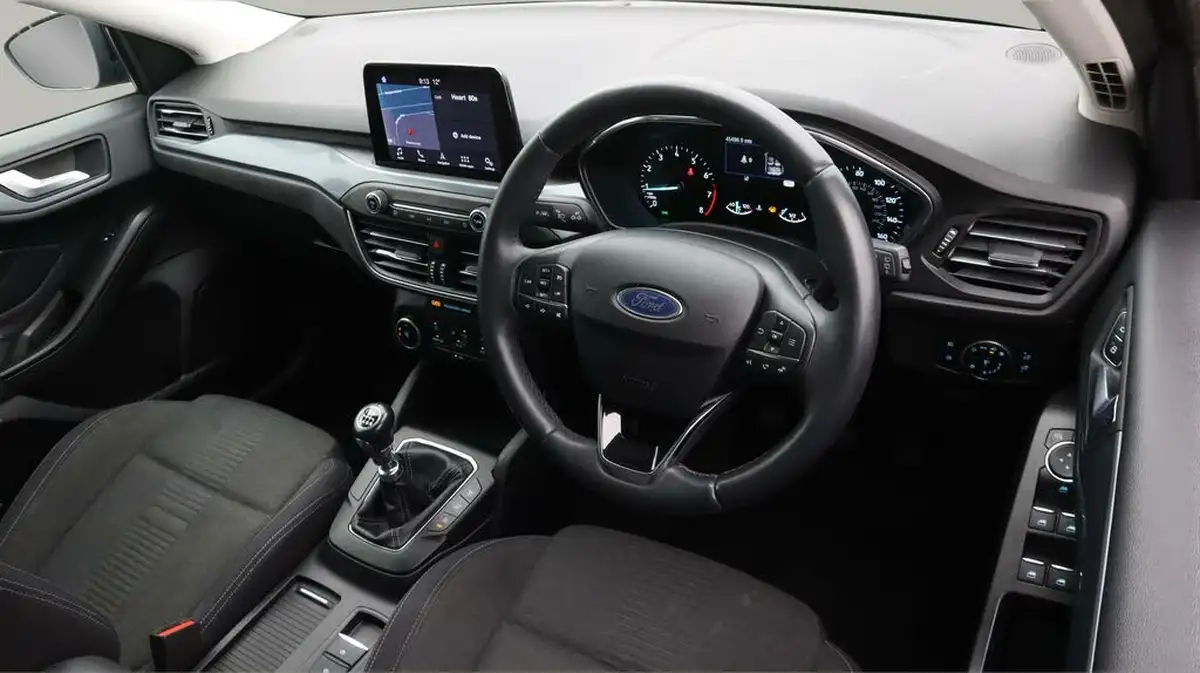 2019-ford-focus-10t-active-hatchback-big-9