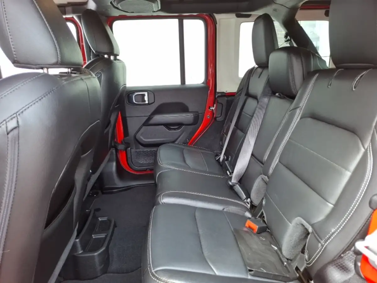2025-jeep-avenger-12-gse-summit-big-5