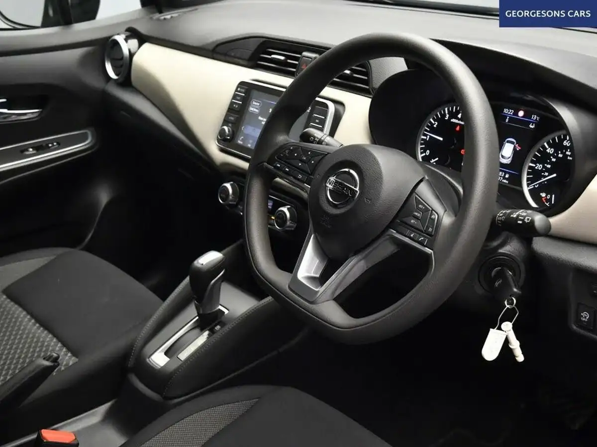 2022-nissan-micra-10-ig-t-kiiro-cvt-big-10