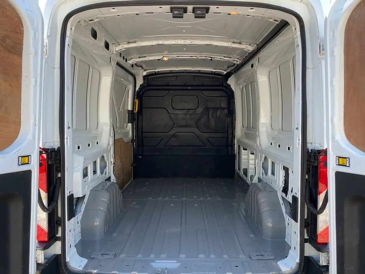 2017-ford-transit-20tdci-310-l2h2-105pseu6-big-40