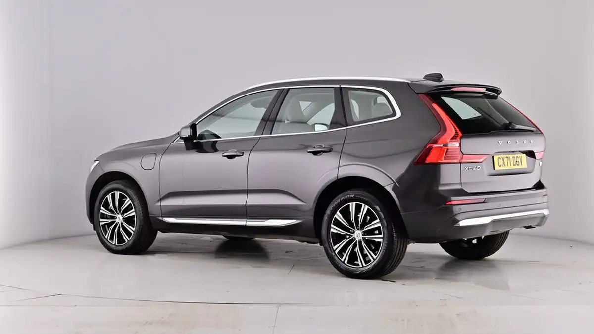 2021-volvo-xc60-20-t6-inscription-350bhp-big-64