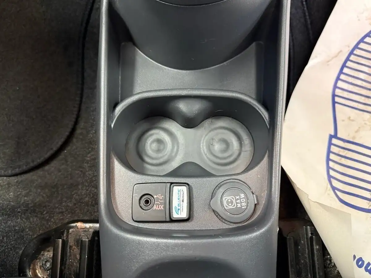 2013-fiat-500-12-pop-big-32