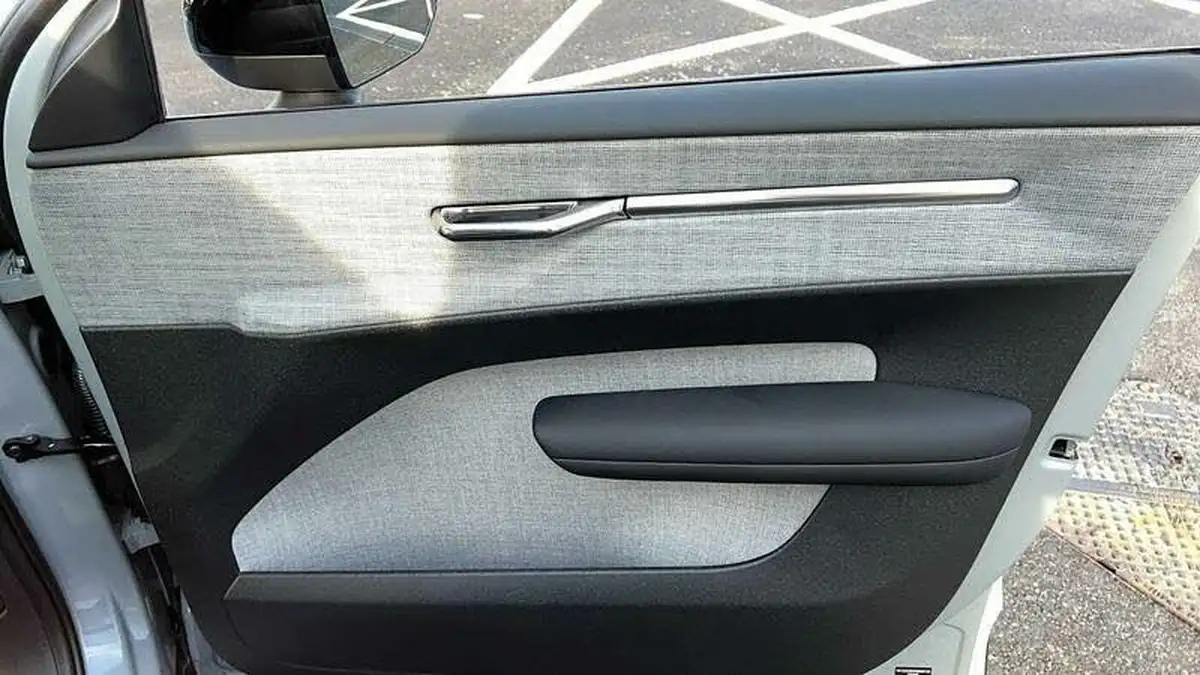 2024-volvo-ex30-e-twin-ultra-big-14