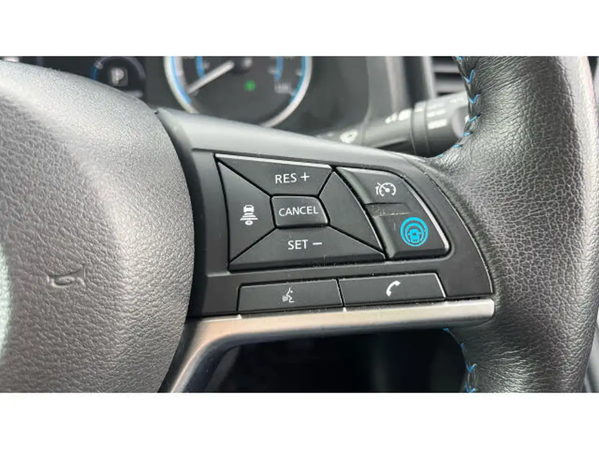 2021-nissan-leaf-e-tekna-big-22