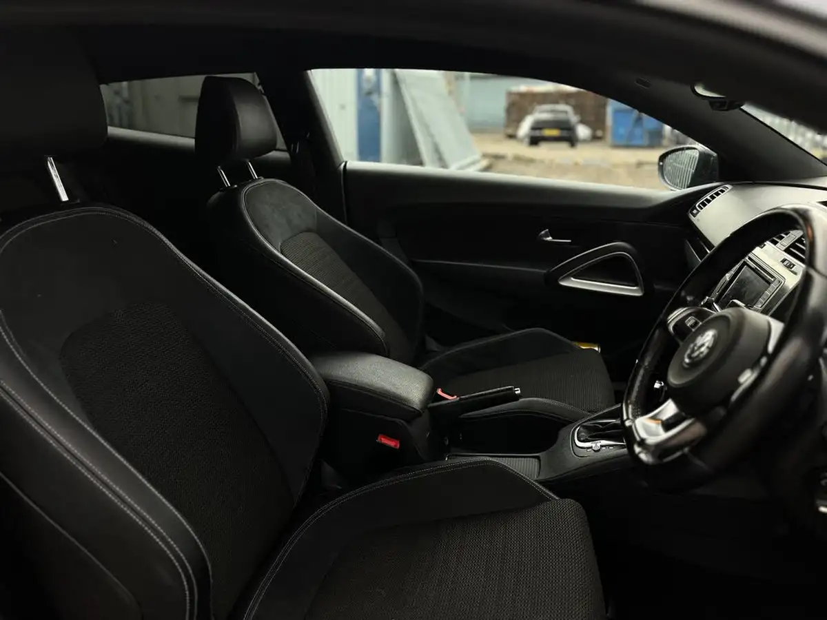 2016-volkswagen-scirocco-20tdi-gt-150ps-dsg-big-13