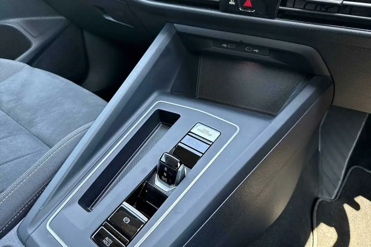 2022-volkswagen-golf-15-etsi-style-150ps-hatchback-big-18
