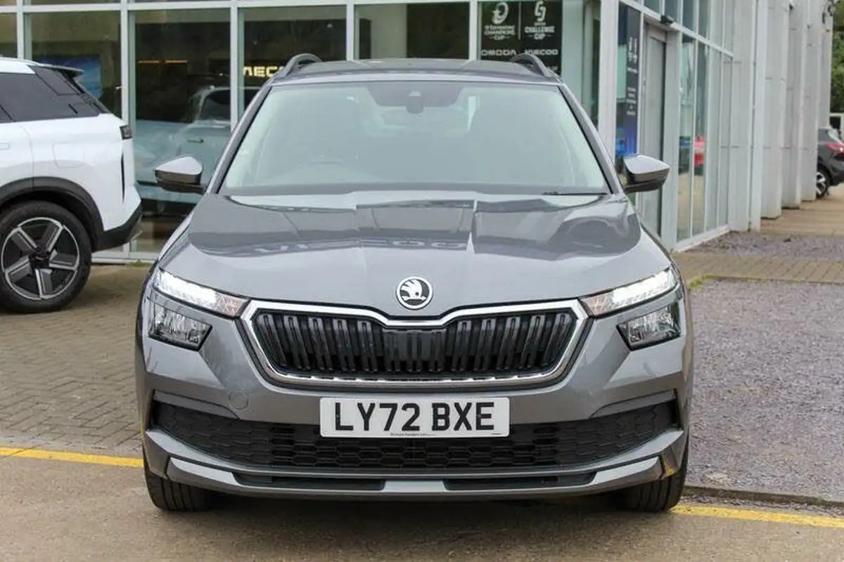 2023-skoda-kamiq-10-tsi-se-109ps-big-1