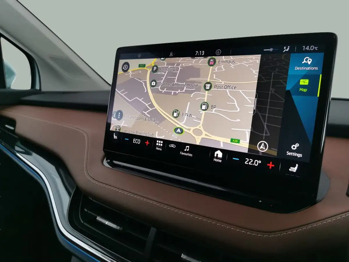 2021-skoda-enyaq-e-60-62-kwh-big-6