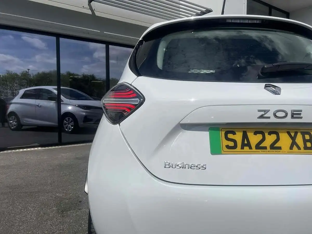 2022-renault-zoe-e-business-rapid-charge-big-9