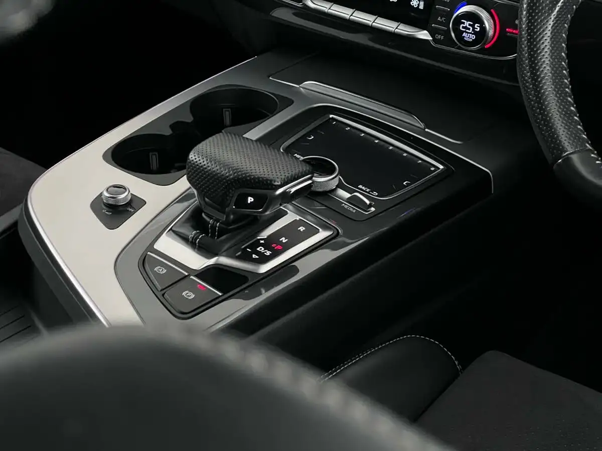 2017-audi-q7-30tdi-quattro-s-line-272ps-big-45