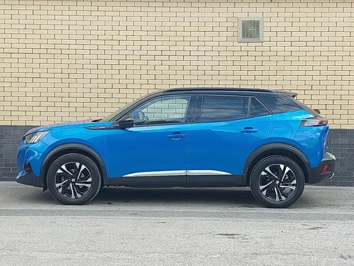 2021-peugeot-2008-suv-12-puretech-gt-big-3