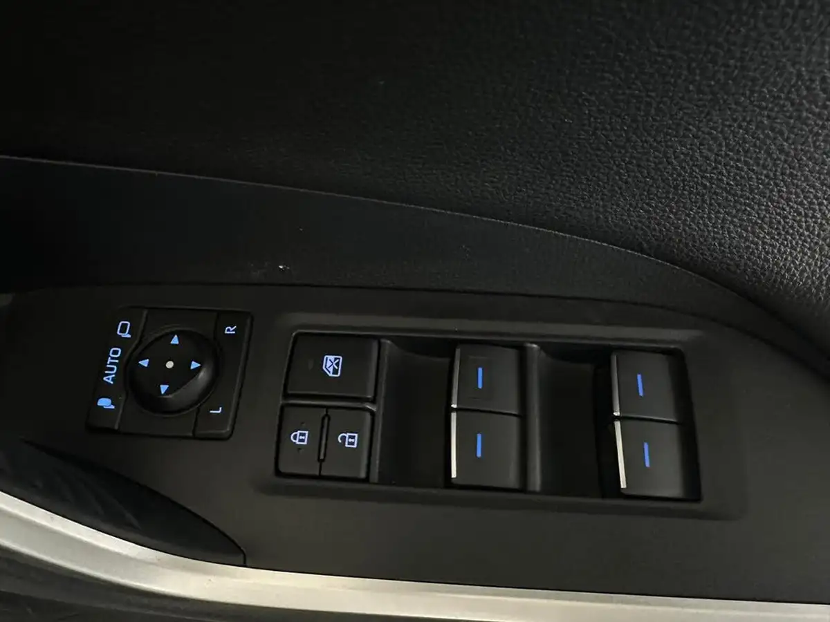 2022-toyota-rav4-25-vvt-i-design-215bhp-big-21