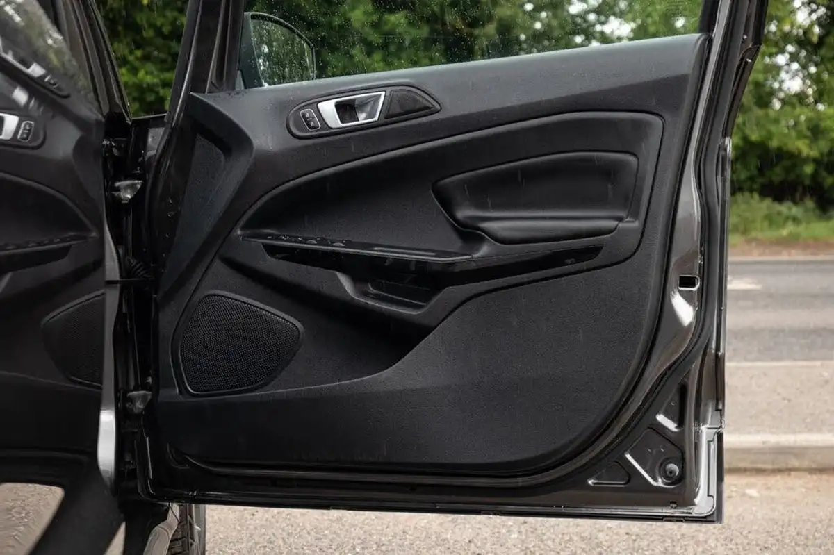 2019-ford-ecosport-10t-st-line-125ps-big-26
