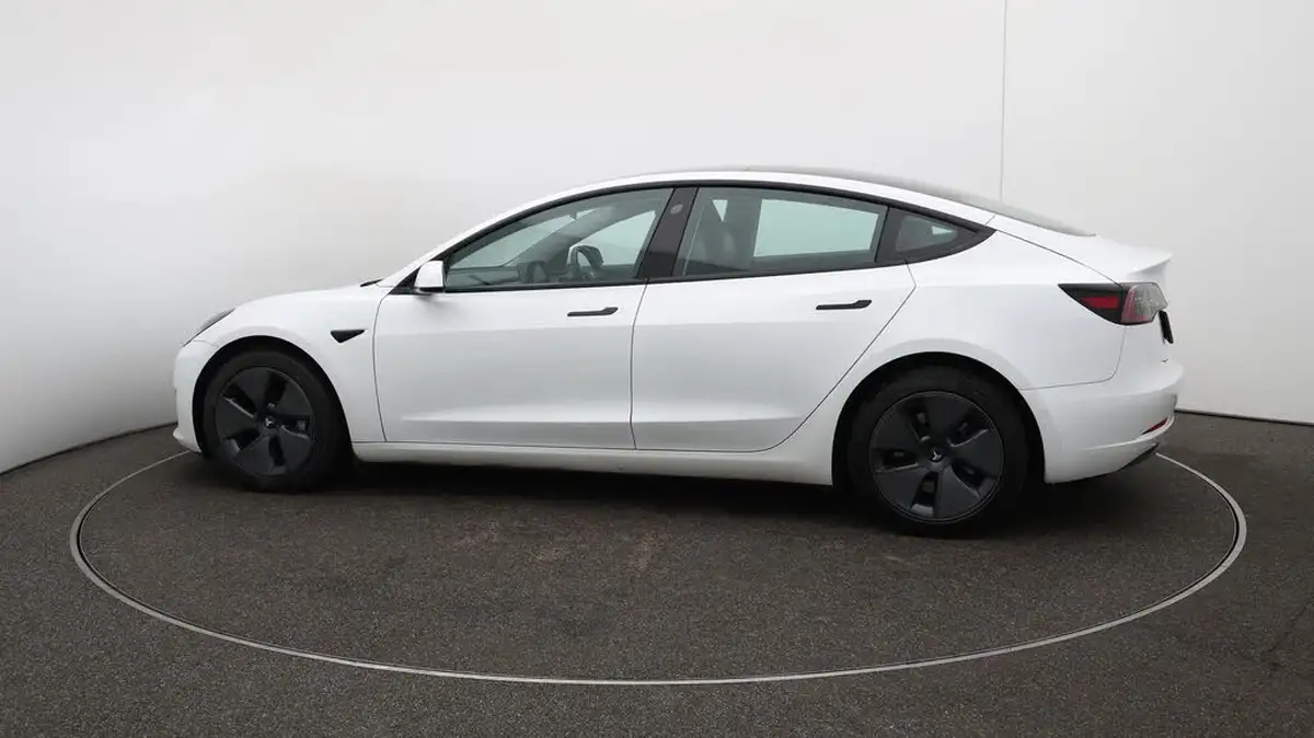 2021-tesla-model-3-e-long-range-4x4-big-56