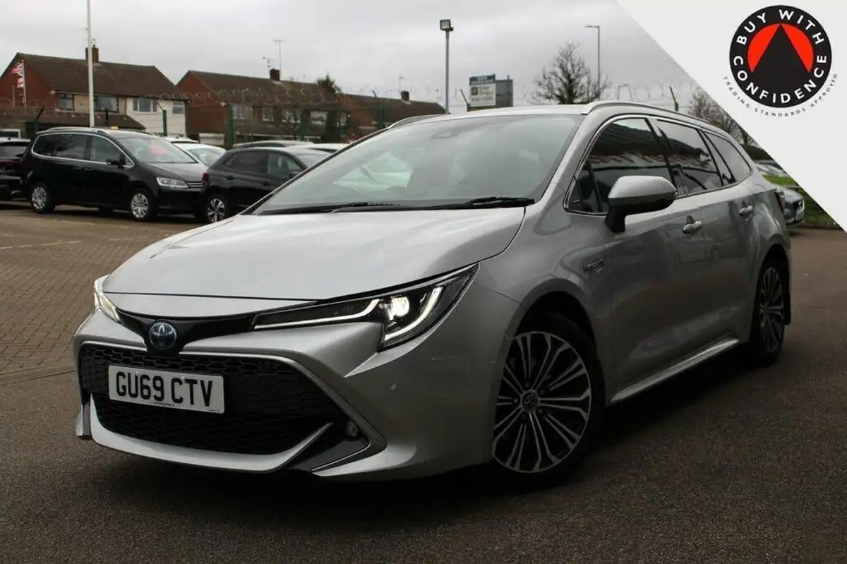 2019-toyota-corolla-20-vvt-i-excel-spare-wheel-touring-sports-big-3