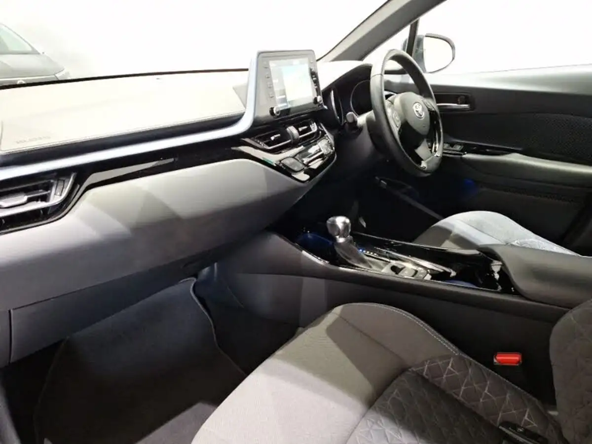 2020-toyota-c-hr-18-vvt-i-design-big-4