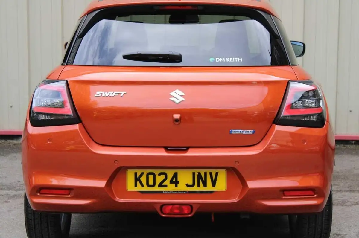 2024-suzuki-swift-12-motion-big-4